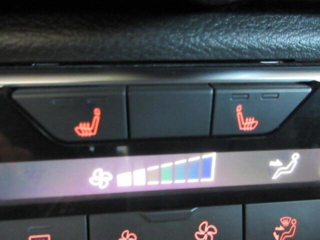 Photo of 2024 2t Blu Blk Roof Nissan Sentra