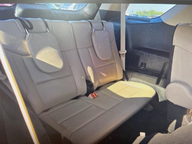 Photo of 2022 Star White Ford Explorer