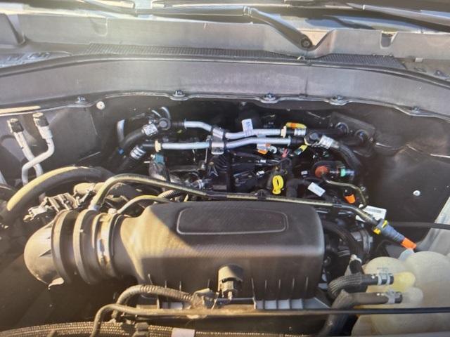 Photo of 2022 Star White Ford Explorer