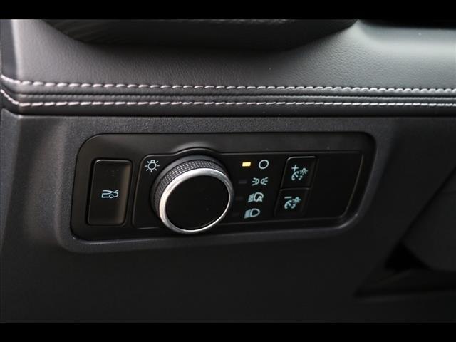 Photo of 2025 Gray Metallic Ford Mustang