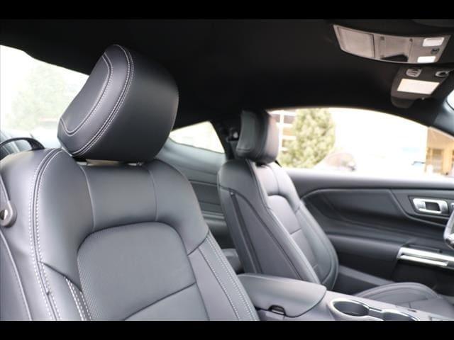 Photo of 2025 Gray Metallic Ford Mustang
