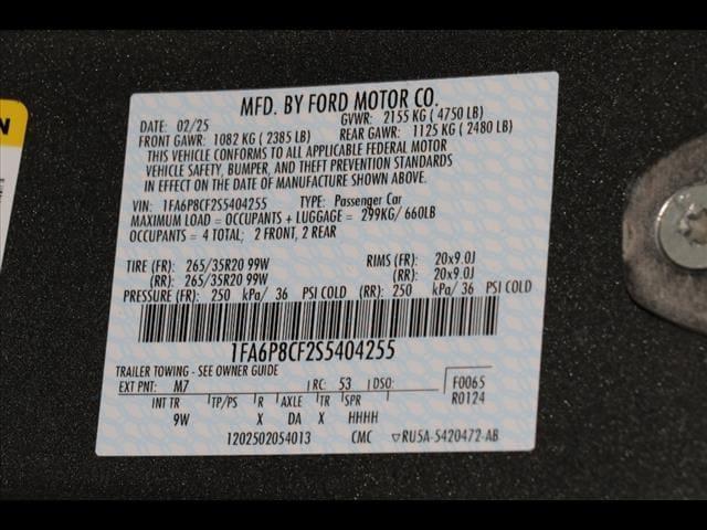 Photo of 2025 Gray Metallic Ford Mustang