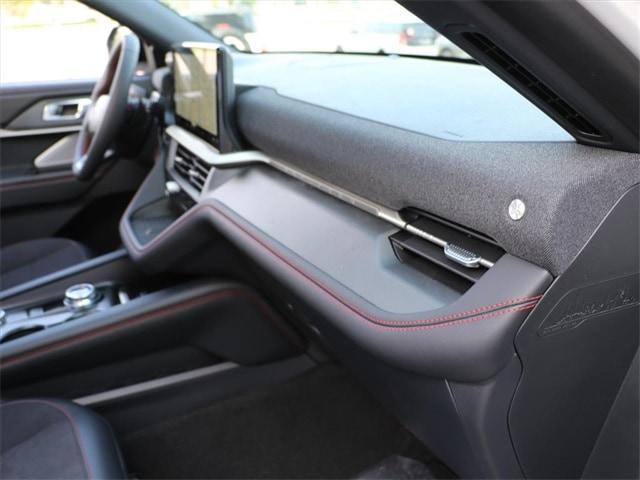 Photo of 2025 White Ford Explorer