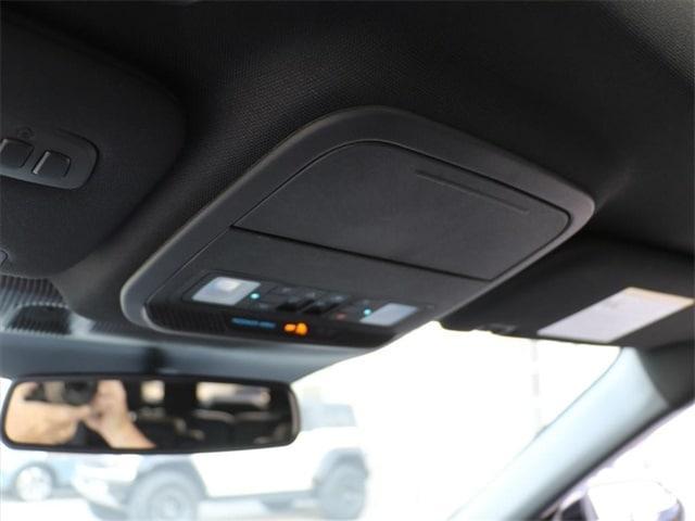 Photo of 2025 White Ford Explorer