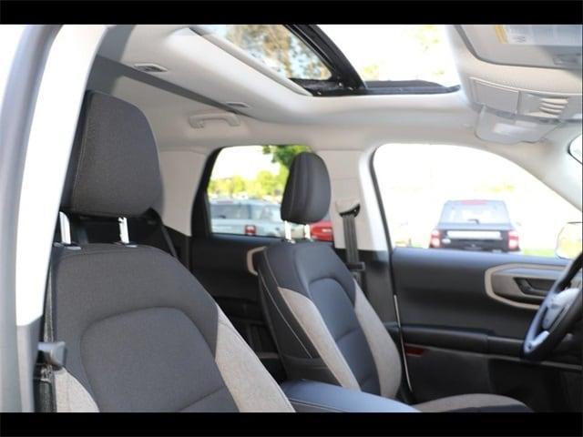 Photo of 2025 Oxford White Ford Bronco Sport