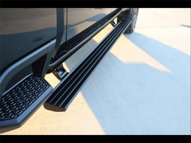 Photo of 2024 Onyx Black GMC Sierra 2500