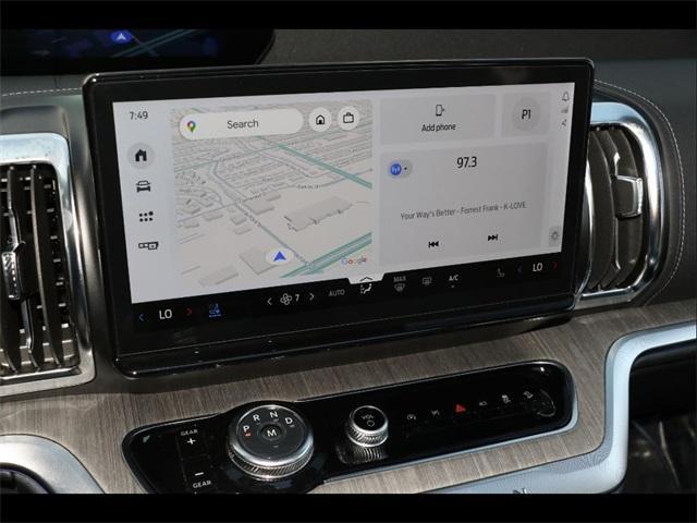 Photo of 2025 Space Silver Ford Expedition Max