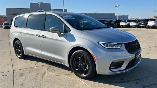 2022 Chrysler Pacifica Hybrid