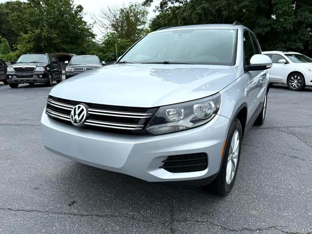 Photo of 2017 Silver Volkswagen Tiguan