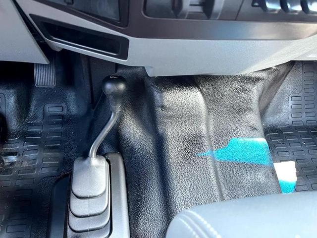 Photo of 2014 White Ford F-250