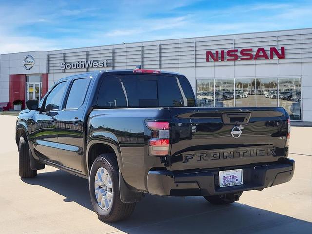 Photo of 2024 Black Nissan Frontier