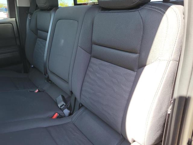 Photo of 2024 Black Nissan Frontier