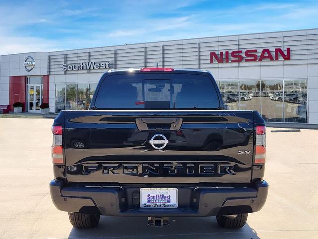 Photo of 2024 Black Nissan Frontier