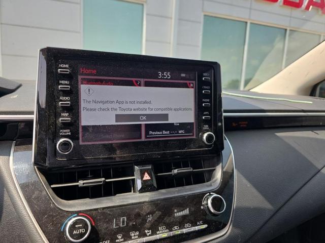 Photo of 2020 White Toyota Corolla