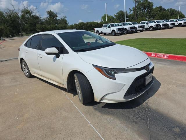 Photo of 2020 White Toyota Corolla