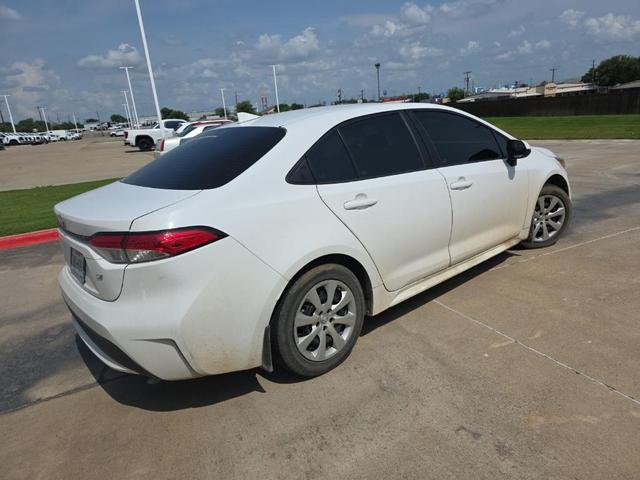 Photo of 2020 White Toyota Corolla