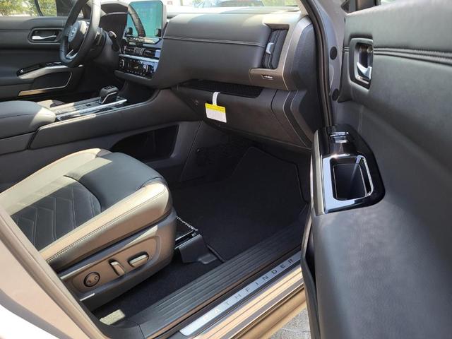 Photo of 2025 Boulder Gray Metallic Nissan Pathfinder