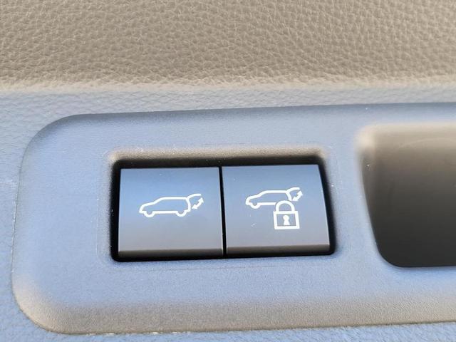 Photo of 2024 Magnetic Gray Metallic Toyota Sequoia