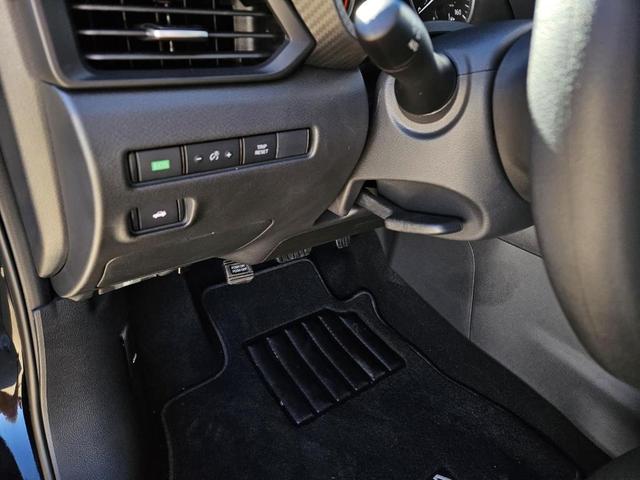 Photo of 2025 Black Nissan Sentra