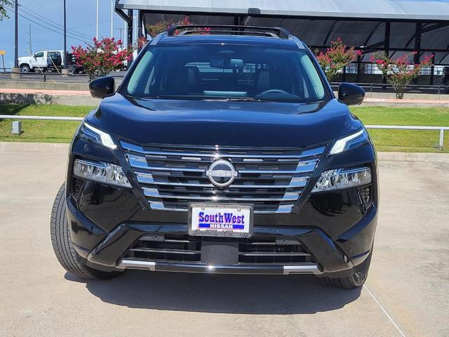 Photo of 2025 Black Nissan Rogue