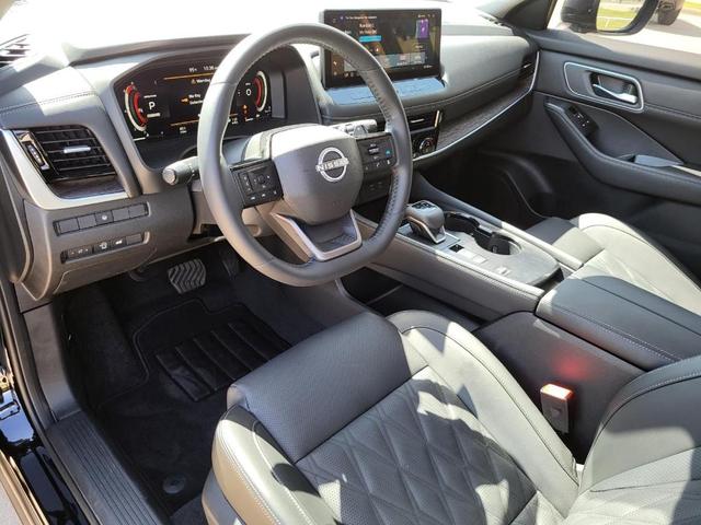 Photo of 2025 Black Nissan Rogue