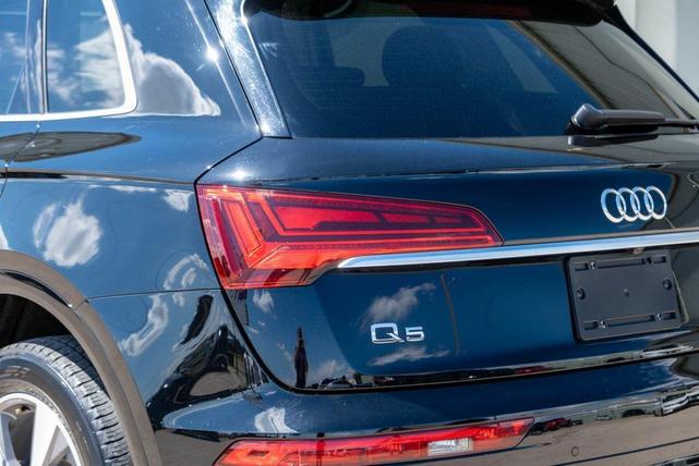 Photo of 2023 Brilliant Black Audi Q5