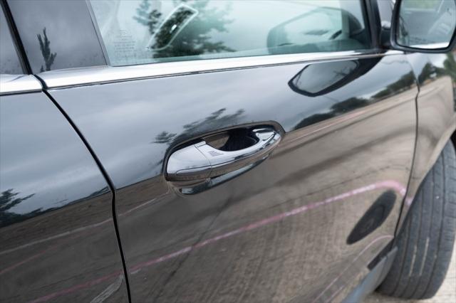 Photo of 2024 Black Metallic Ford Edge