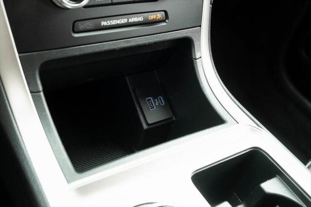 Photo of 2024 Black Metallic Ford Edge