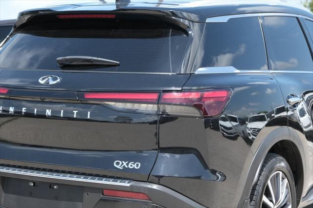 Photo of 2022 Mineral Black INFINITI QX60