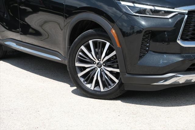 Photo of 2022 Mineral Black INFINITI QX60