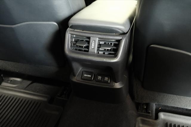 Photo of 2020 Silver Lexus ES 350