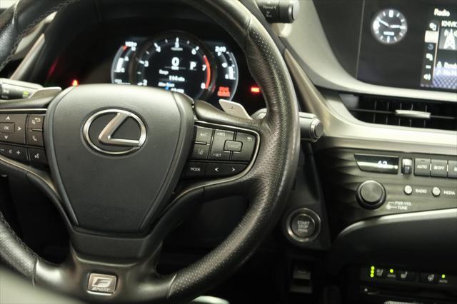 Photo of 2020 Silver Lexus ES 350