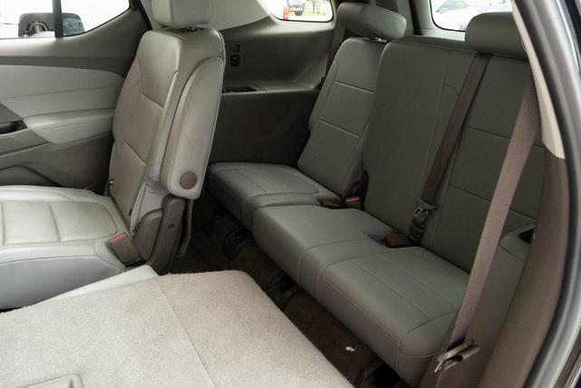 Photo of 2020 Midnight Blue Metallic Chevrolet Traverse