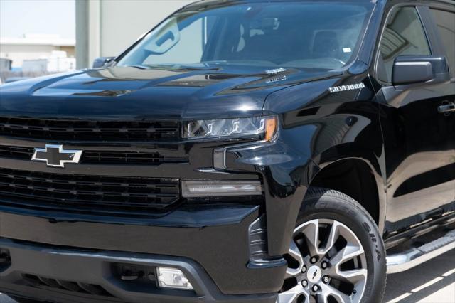 Photo of 2020 Black Chevrolet Silverado 1500