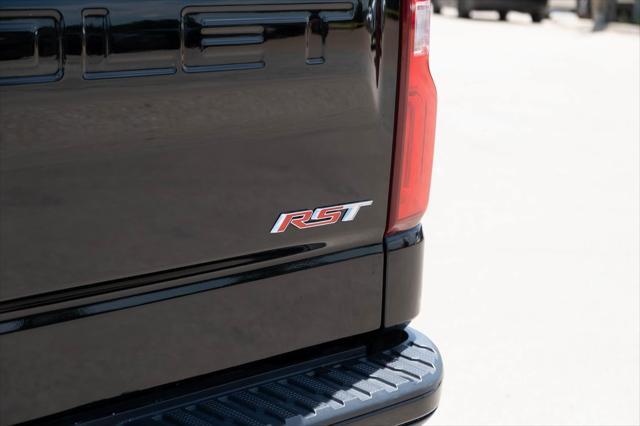 Photo of 2020 Black Chevrolet Silverado 1500