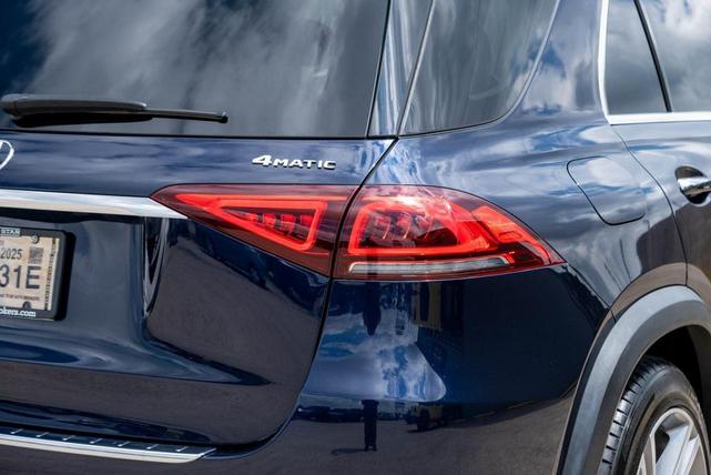 Photo of 2021 Brilliant Blue Metallic Mercedes-Benz GLE 350