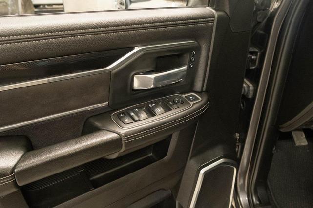 Photo of 2022 Granite Crystal Metallic Clearcoat RAM 2500