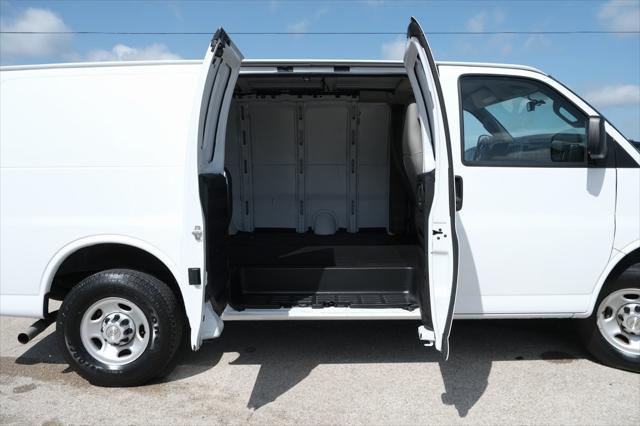 Photo of 2023 Summit White Chevrolet Express 2500