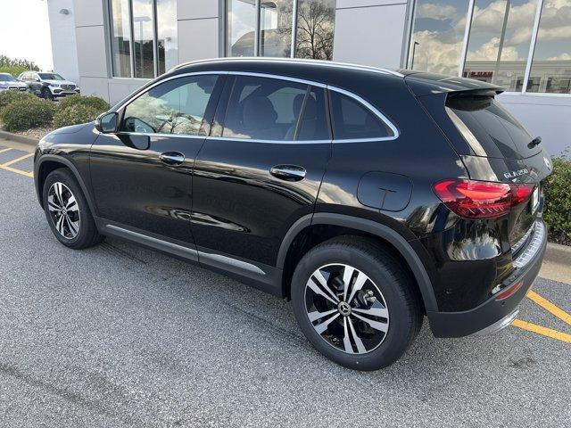 Photo of 2025 Midnight Black Mercedes-Benz GLA 250