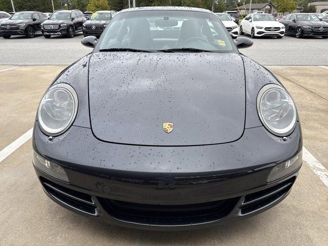 Photo of 2005 Atlas Gray Metallic Porsche 911