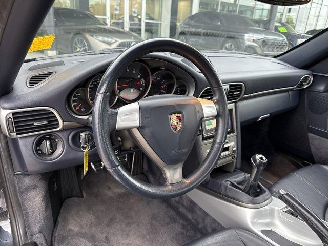Photo of 2005 Atlas Gray Metallic Porsche 911