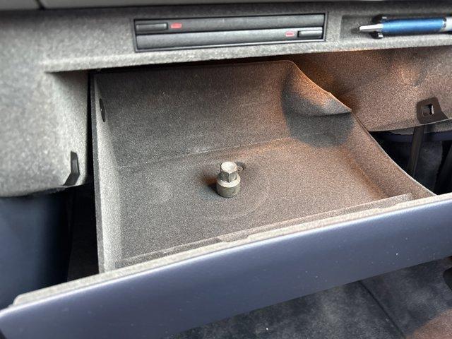 Photo of 2005 Atlas Gray Metallic Porsche 911