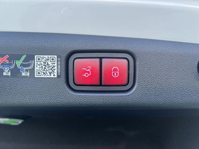 Photo of 2025 Polar White Mercedes-Benz E-Class