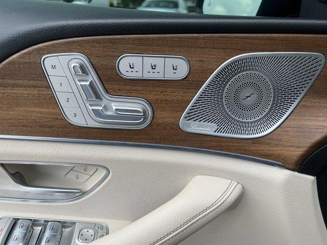 Photo of 2021 Black Mercedes-Benz GLS 450
