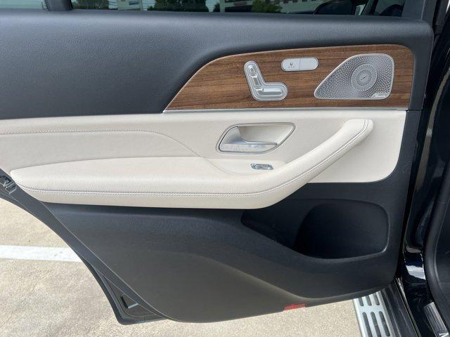 Photo of 2021 Black Mercedes-Benz GLS 450