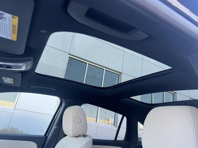 Photo of 2025 Midnight Black Mercedes-Benz GLA 250