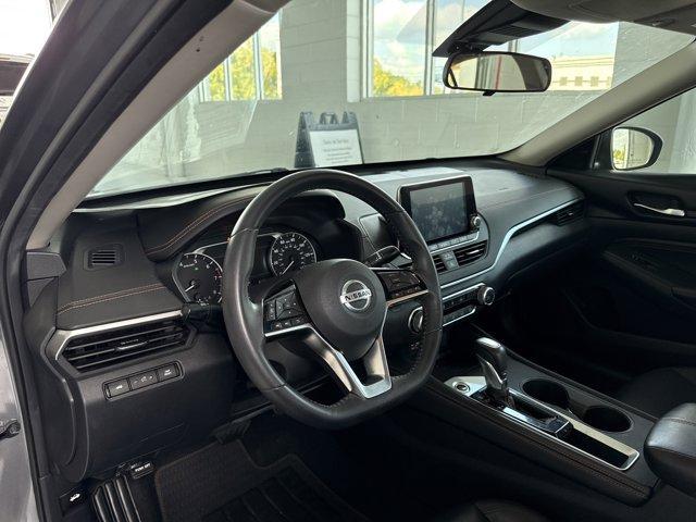 Photo of 2020 Gun Metallic Nissan Altima
