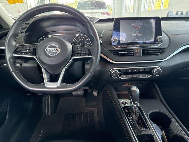 Photo of 2020 Gun Metallic Nissan Altima