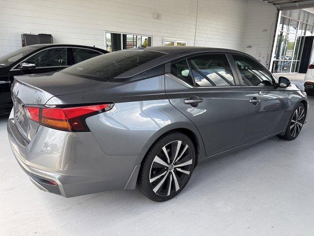 Photo of 2020 Gun Metallic Nissan Altima