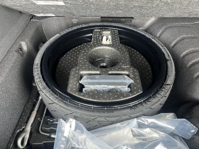 Photo of 2025 Moonlight White Mercedes-Benz AMG GLE 53